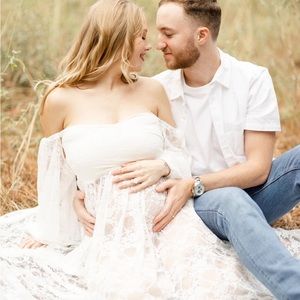 Lace Maternity Photoshoot Gown Small White